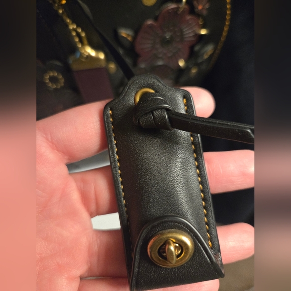 CoachTea Rose Dakota bag top handle with strap black / burgundy- Collector's - Picture 15 of 16